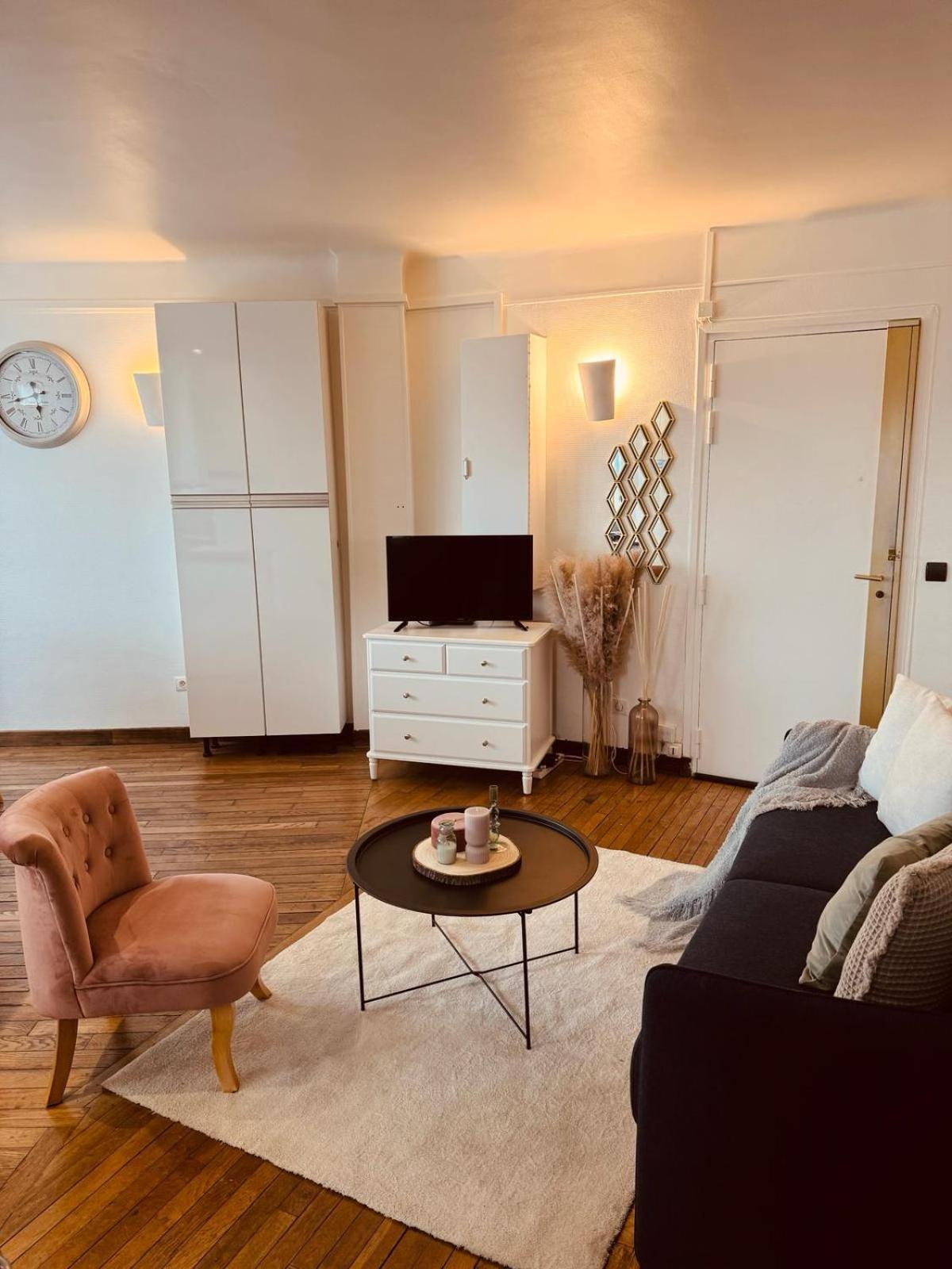 Le Versaillais Gare/Chateau/Wifi/Netflix Versailles Exterior foto